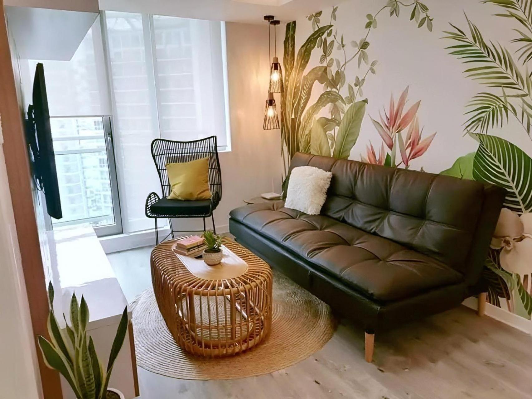 Manila Urban Resort At Azure Екстериор снимка